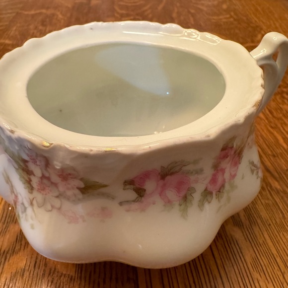 Pretty Vintage cream and sugar set - Picture 2 of 8